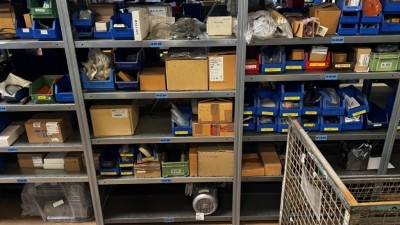1 Pos. Verbrauchsmaterialien bestehend